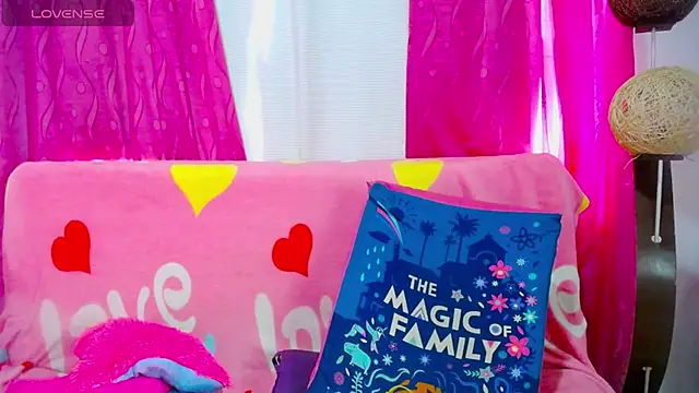 CiaraaSweet online show from November 2025 04:55:01 PM