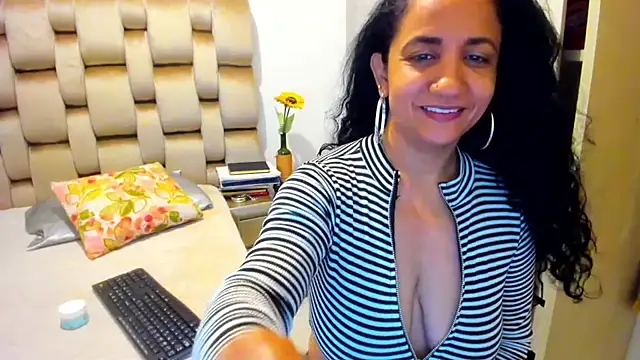 Snapshot of alaskmiller1 chatting on July 2026 12:10:02 AM alaskmiller1 online show from July 2026 12:10:02 AM