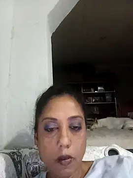 Mahi4luv online show from February 2026 10:51:01 PM