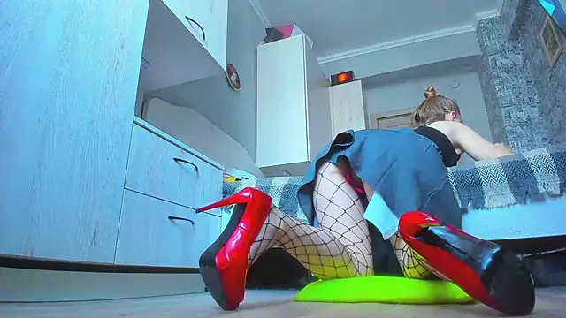 Snapshot of DUSSY_PUSSY chatting on September 2025 04:19:02 AM DUSSY PUSSY online show from September 2025 04:19:02 AM
