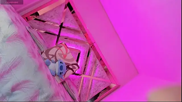 anapuala sexxx online show from March 2026 04:01:01 AM