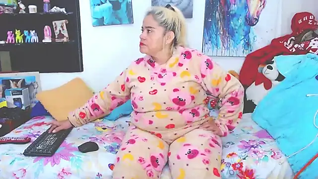 Snapshot of estrellita_fugaz16x chatting on February 2025 02:34:01 AM estrellita fugaz16x online show from February 2025 02:34:01 AM