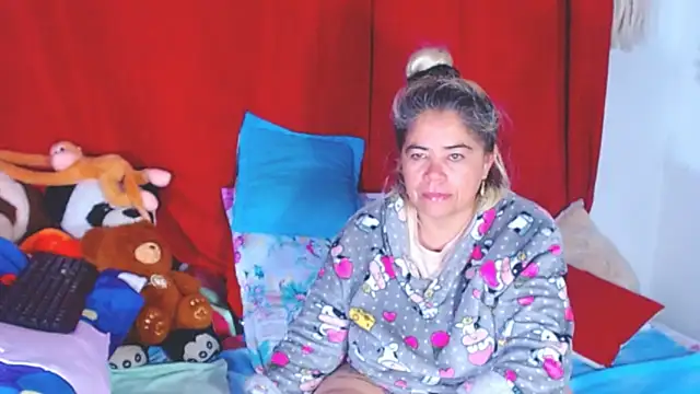 Snapshot of estrellita_fugaz16x chatting on October 2025 11:31:02 AM estrellita fugaz16x online show from October 2025 11:31:02 AM