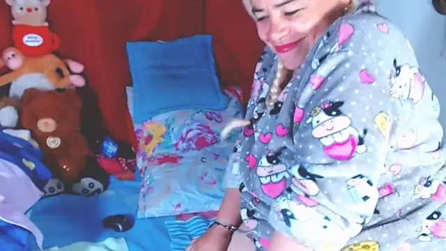 Snapshot of estrellita_fugaz16x chatting on November 2025 05:22:02 AM estrellita fugaz16x online show from November 2025 05:22:02 AM