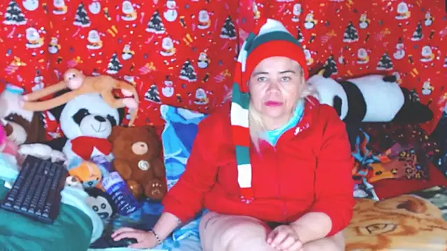 Snapshot of estrellita_fugaz16x chatting on December 2025 03:19:02 AM estrellita fugaz16x online show from December 2025 03:19:02 AM