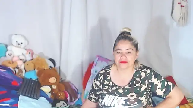Snapshot of estrellita_fugaz16x chatting on September 2025 03:40:02 AM estrellita fugaz16x online show from September 2025 03:40:02 AM