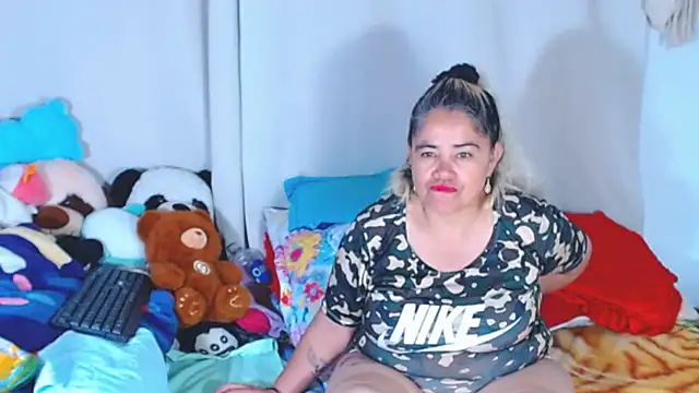 Snapshot of estrellita_fugaz16x chatting on October 2025 01:51:01 AM estrellita fugaz16x online show from October 2025 01:51:01 AM
