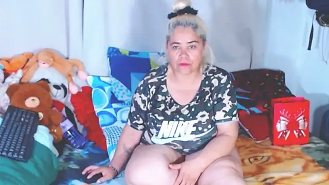 Snapshot of estrellita_fugaz16x chatting on December 2025 03:11:02 AM estrellita fugaz16x online show from December 2025 03:11:02 AM