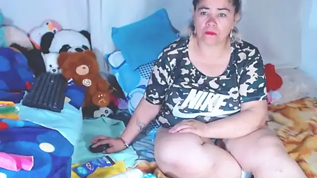 Snapshot of estrellita_fugaz16x chatting on October 2025 03:51:02 AM estrellita fugaz16x online show from October 2025 03:51:02 AM