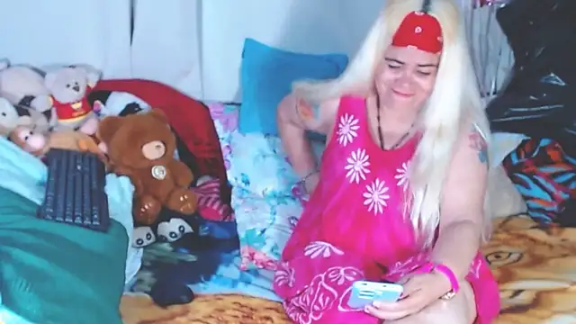 Snapshot of estrellita_fugaz16x chatting on December 2025 02:45:01 AM estrellita fugaz16x online show from December 2025 02:45:01 AM