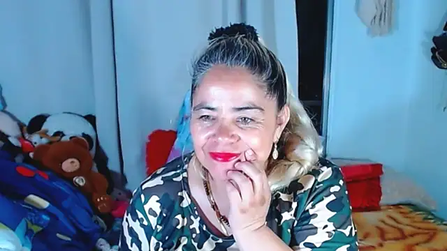Snapshot of estrellita_fugaz16x chatting on October 2025 11:28:02 PM estrellita fugaz16x online show from October 2025 11:28:02 PM