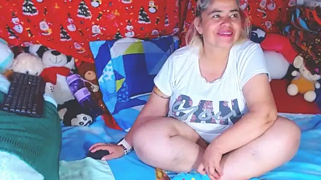 Snapshot of estrellita_fugaz16x chatting on February 2026 04:07:01 AM estrellita fugaz16x online show from February 2026 04:07:01 AM