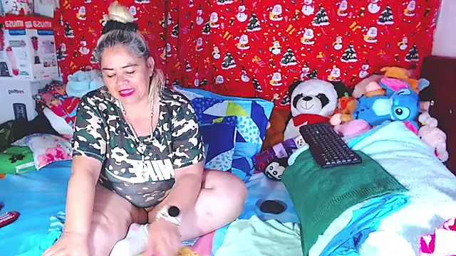 Snapshot of estrellita_fugaz16x chatting on February 2026 04:56:01 AM estrellita fugaz16x online show from February 2026 04:56:01 AM