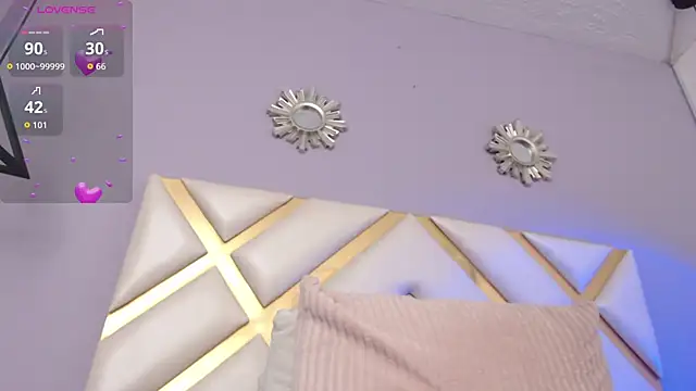 Snapshot of BeckyAnders chatting on February 2026 04:47:01 PM BeckyAnders online show from February 2026 04:47:01 PM