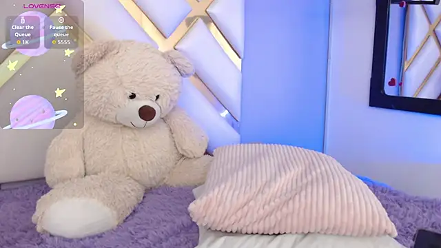 BeckyAnders online show from October 2025 04:37:01 PM
