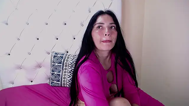 Snapshot of Ana_Girl_Nasty chatting on September 2025 03:54:01 PM Ana Girl Nasty online show from September 2025 03:54:01 PM