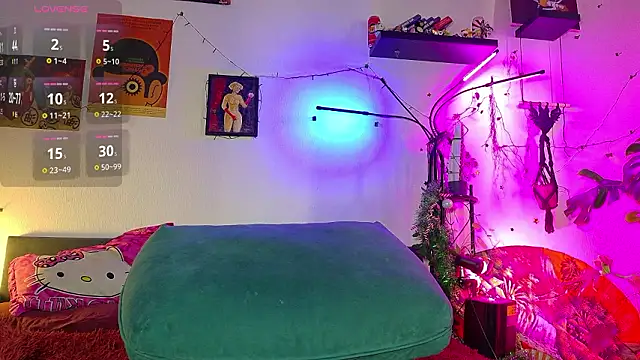 olivecum online show from March 2026 01:15:01 PM