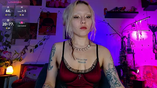 olivecum online show from April 2026 01:06:02 PM