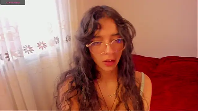 aluna 0310 online show from December 2024 09:40:01 PM