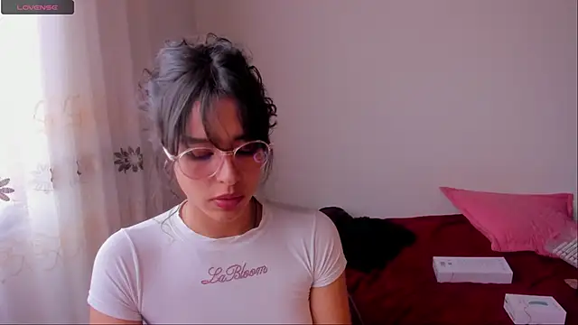 aluna 0310 online show from December 2024 06:46:02 PM