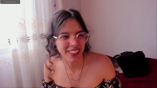 aluna 0310 online show from December 2024 08:28:02 PM