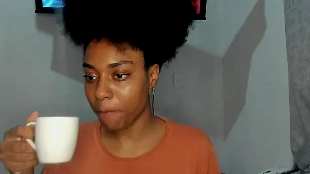 thaimy  online show from September 2025 11:19:02 PM