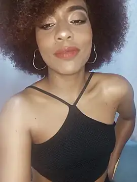 thaimy  online show from December 2025 02:32:01 AM