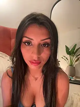 Snapshot of sweetAli_ chatting on February 2025 09:16:02 AM sweetAli online show from February 2025 09:16:02 AM