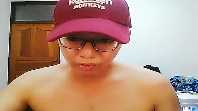 Snapshot of poter77112 chatting on April 2026 06:47:01 PM poter77112 online show from April 2026 06:47:01 PM
