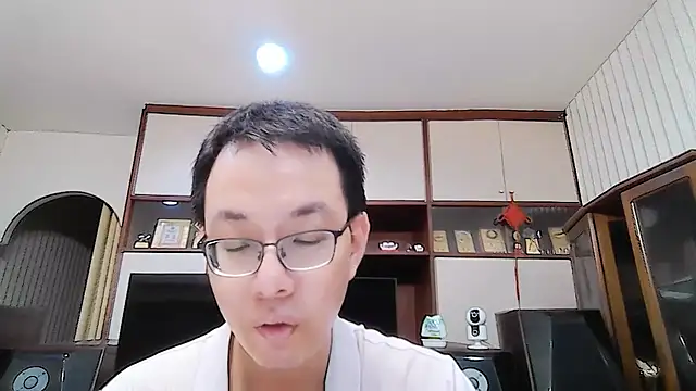 Snapshot of poter77112 chatting on July 2026 04:37:01 PM poter77112 online show from July 2026 04:37:01 PM