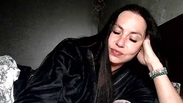 Snapshot of JulianaGold1 chatting on May 2026 09:26:01 PM JulianaGold1 online show from May 2026 09:26:01 PM