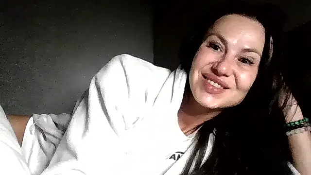 JulianaGold1 online show from June 2026 09:09:02 PM
