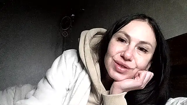 JulianaGold1 online show from February 2026 04:49:02 PM