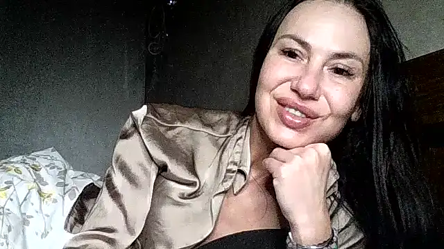 JulianaGold1 online show from March 2026 06:53:01 PM