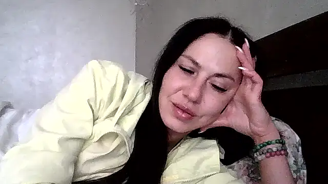 Snapshot of JulianaGold1 chatting on May 2026 12:45:01 PM JulianaGold1 online show from May 2026 12:45:01 PM