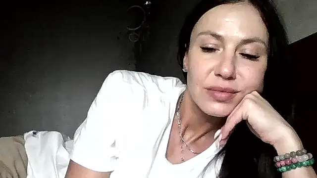 JulianaGold1 online show from March 2026 08:42:02 PM