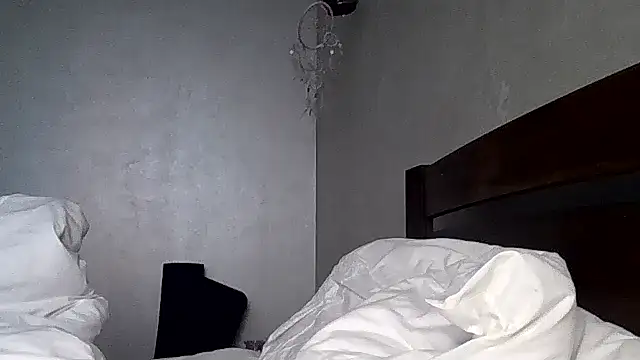 JulianaGold1 online show from April 2026 07:01:01 AM