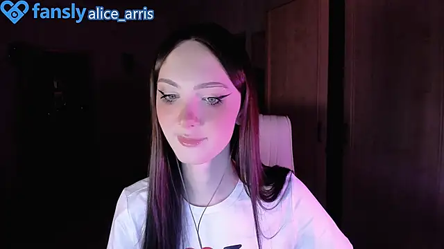 Snapshot of Alice__Aris chatting on October 2025 06:16:01 PM Alice  Aris online show from October 2025 06:16:01 PM