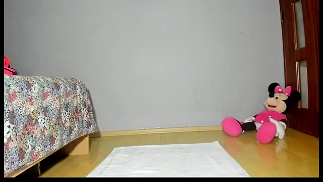 Snapshot of AnneQueen chatting on February 2025 10:29:02 AM AnneQueen online show from February 2025 10:29:02 AM