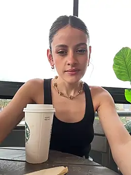 alana15 online show from February 2026 08:38:01 PM