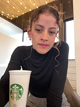 alana15 online show from October 2025 09:27:02 PM