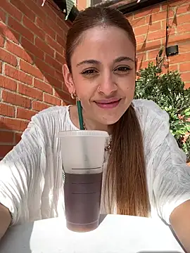 alana15 online show from April 2026 09:10:01 PM