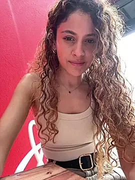 alana15 online show from February 2026 09:36:01 PM