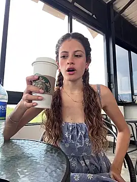 alana15 online show from March 2025 06:43:01 PM