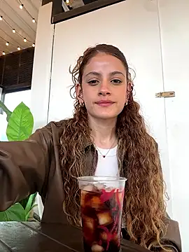 alana15 online show from January 2026 09:09:02 PM