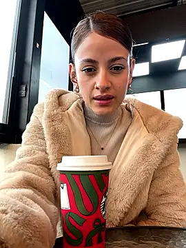 alana15 online show from January 2026 09:11:01 PM