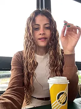 alana15 online show from February 2026 04:48:01 PM