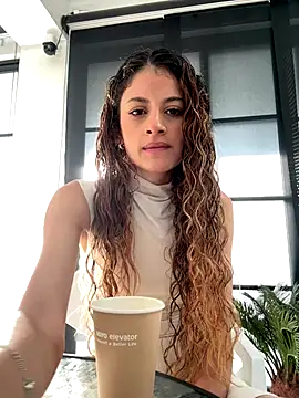 Snapshot of alana15 chatting on November 2025 09:24:01 PM alana15 online show from November 2025 09:24:01 PM