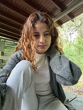 alana15 online show from February 2026 03:50:01 PM