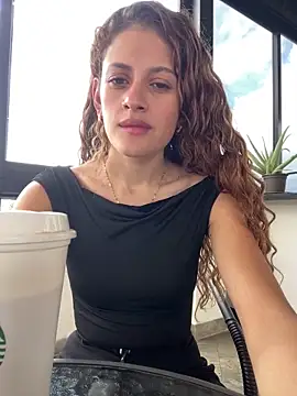 alana15 online show from February 2025 06:32:02 PM